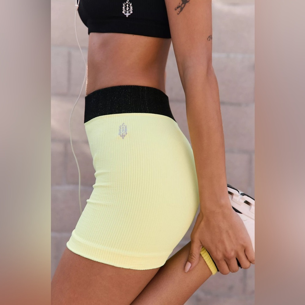 NWT Happiness Runs Prajna Shorts